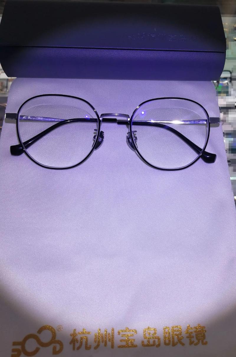上海眼镜店行业动态观察